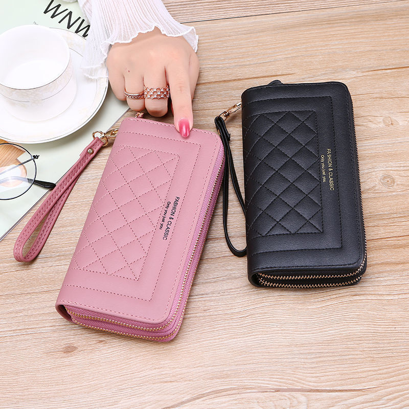 Women’s hand bags